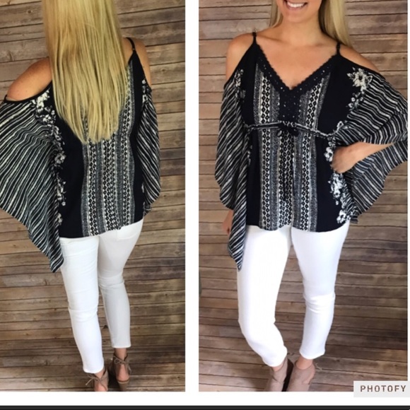 ‼️LAST‼️Kimono Cold Shoulder Top - Picture 2 of 5