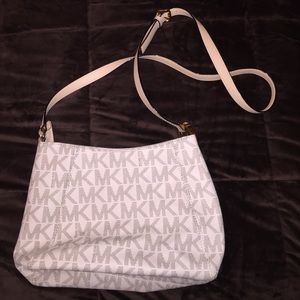 Michael kors crossbody