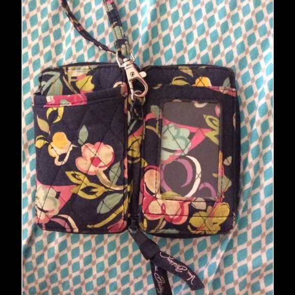 Vera Bradley wristlet - Picture 3 of 4