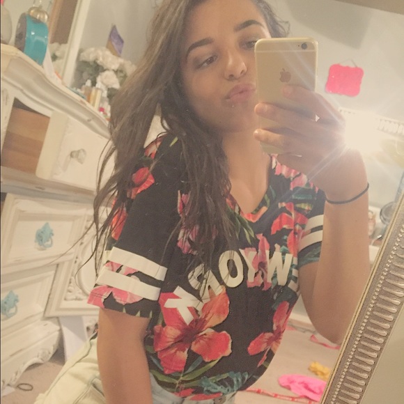 Meet your Posher, Chloe