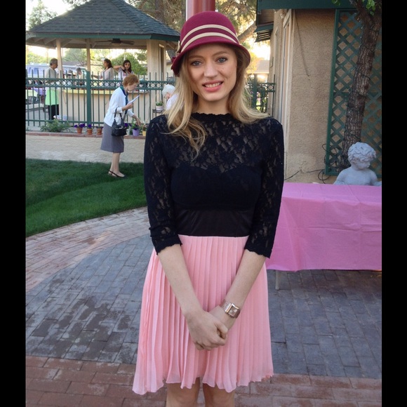 Dresses & Skirts - Like New Corset Top Black/Pink