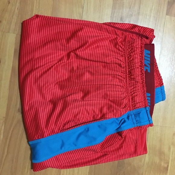 Men's dry fit shorts - Picture 3 of 3