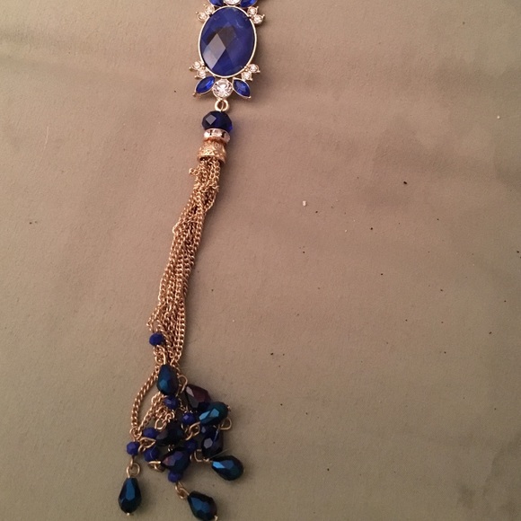 Lariat necklace
