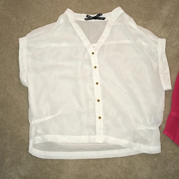 Blouses - Picture 2 of 3