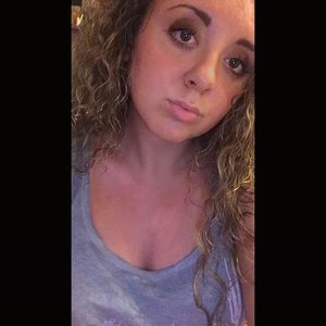 Meet your Posher, Aliya