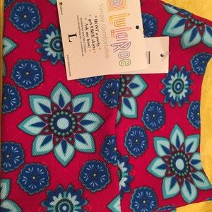 Large lularoe Cassie