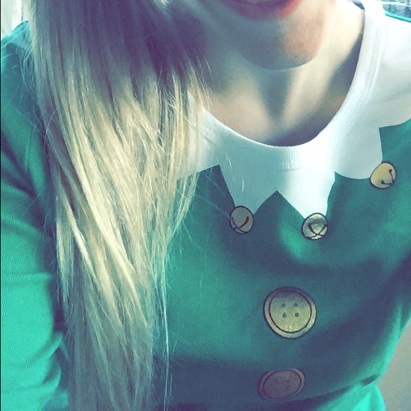 Elf pajamas! Need I say more? - Picture 1 of 2