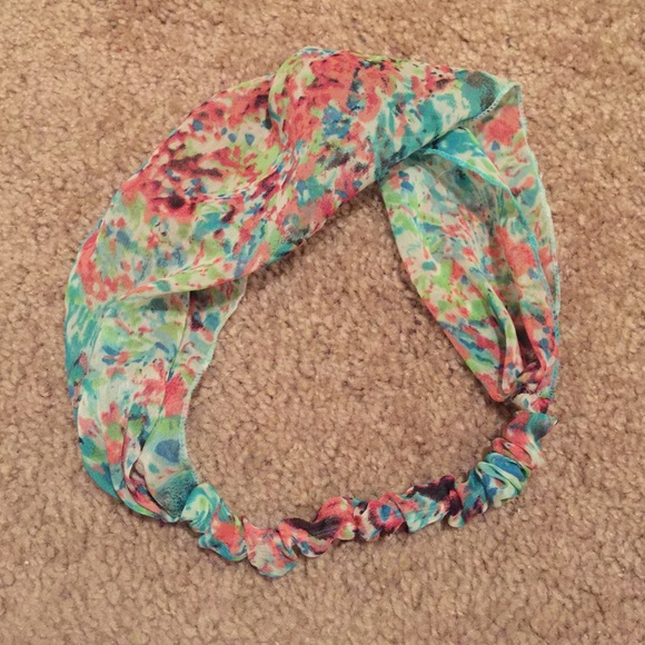 Floral Pattern Headband