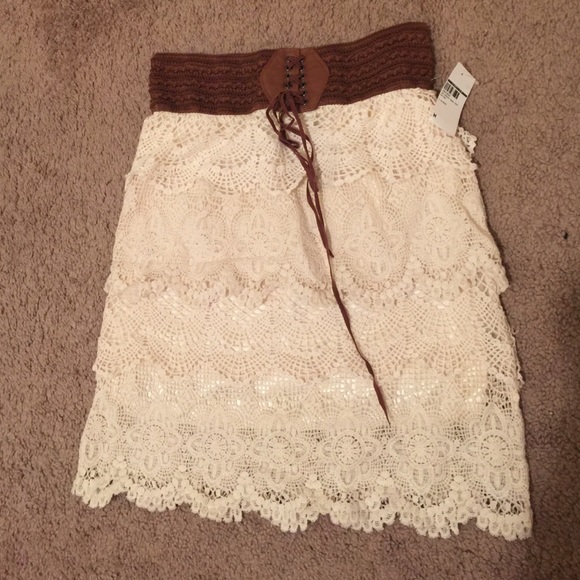 Knee-length Lace Skirt