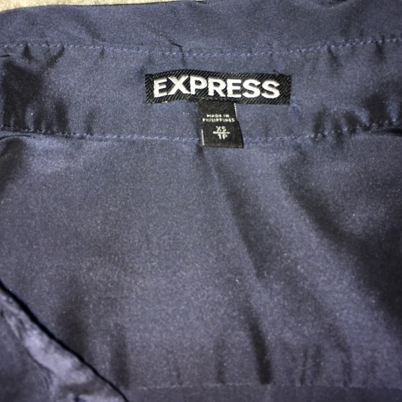 Express Blouse - Picture 2 of 3