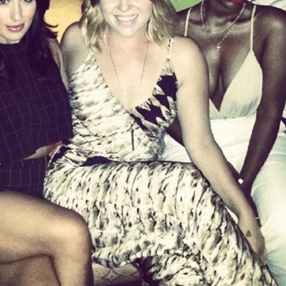 Safari jumpsuit with pockets!