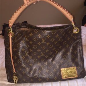 Imitation Louis Vuitton Artsy bag