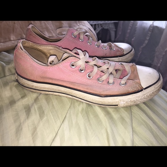 Pink converse - Picture 3 of 4