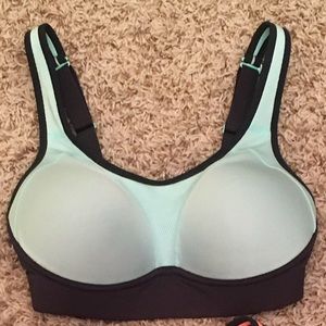 NWOT - C9 MAX High Support Sports Bra 34C