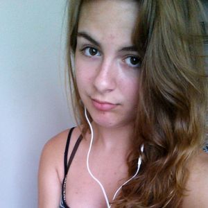 Meet your Posher, Alexis