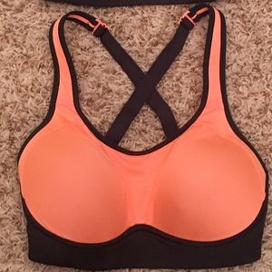 NWOT - C9 MAX Support Sports Bra 34C