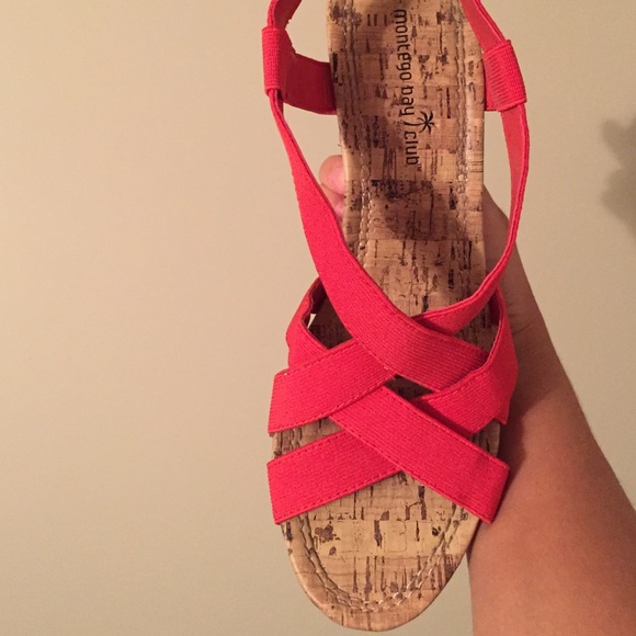 Wedge shoe - Picture 2 of 2
