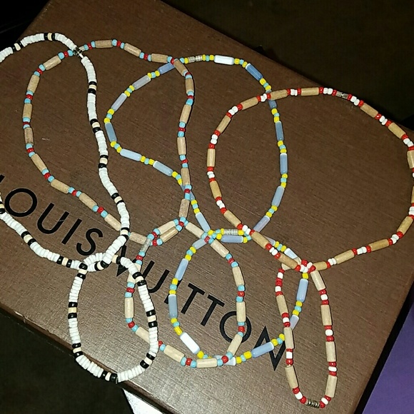 Sets - Picture 1 of 2