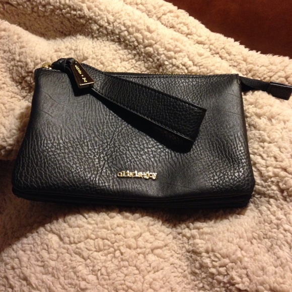 Olivia + Joy wristlet