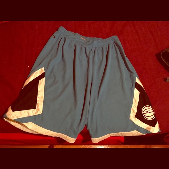 Nike Basketball shorts size XL