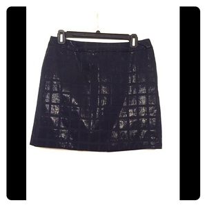 Navy blue mid-thigh skirt