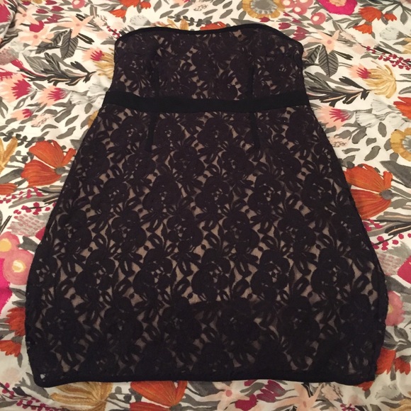 Loft lace dress, only worn twice!