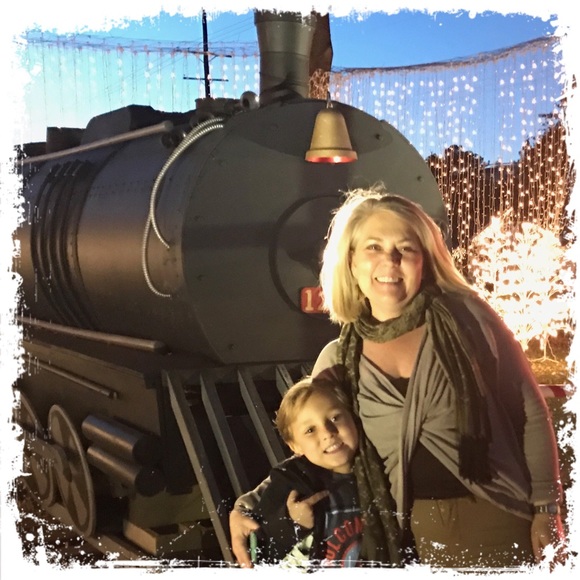 Meet your Posher, Theresa - Picture 3 of 4