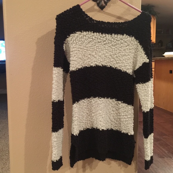 Long sleeve Hollister sweater