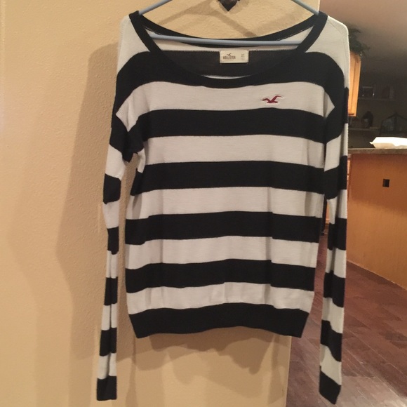 Long sleeved sweatshirt