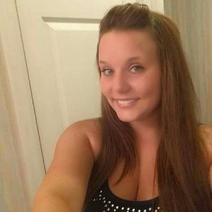 Meet your Posher, Alyssa