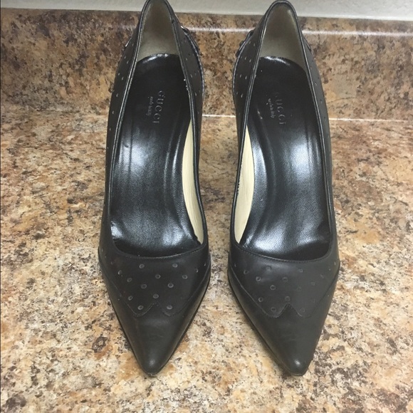 Gucci Leather Monogram Pump ***Price is Firm***