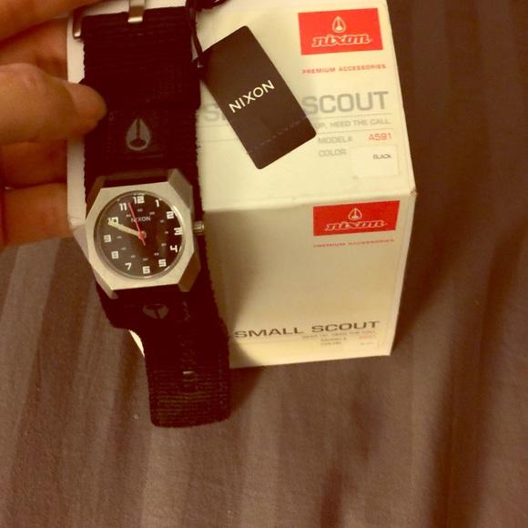 New NIXON WATCH the small scout