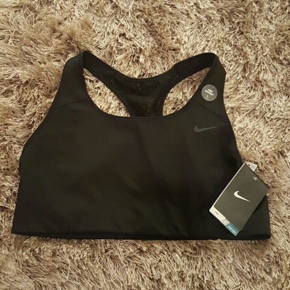 NWT Nike SPORTS BRA