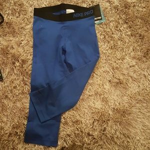 Women's Nike Pro Core Compression Capri
