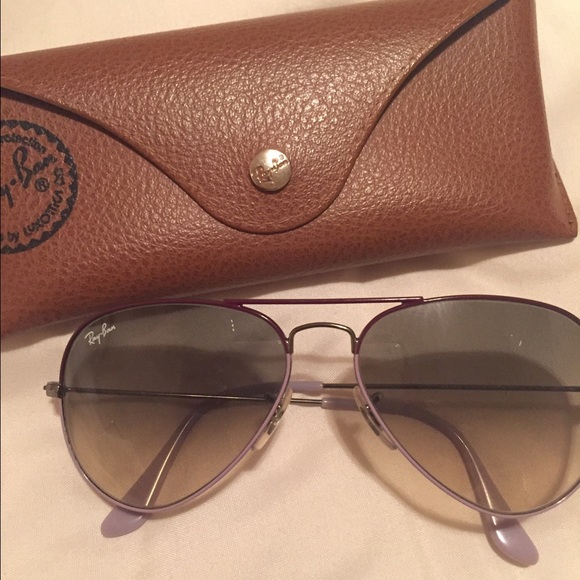 Ray-Ban Other - Ray-Ban Aviator Sunglasses