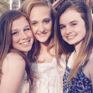 Meet your Posher, Courtney