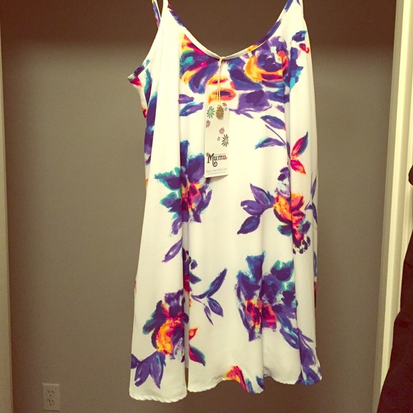 🔴Sold🔴Show Me Your Mumu Bella in Flower Paint