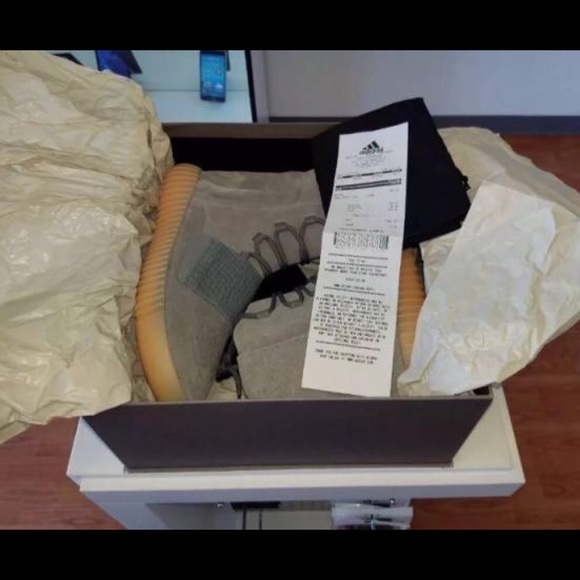 Yeezy 750 Boost (Message me to negotiate price)