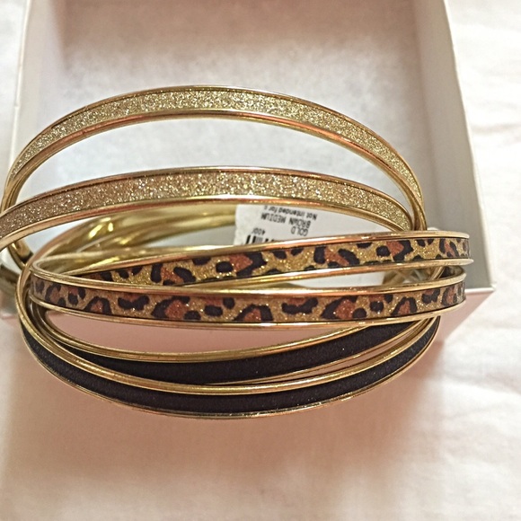 Included in Bebe Lace Top Listing - Picture 2 of 3