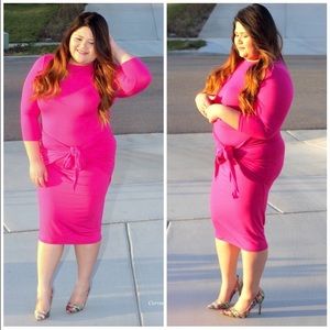 Hot pink bodycon dress w/ twist accent.