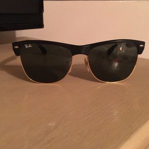 Ray-Ban Clubmaster Wide