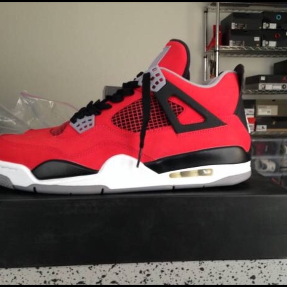 Air Jordan Retro Toro Bravo - Picture 4 of 4