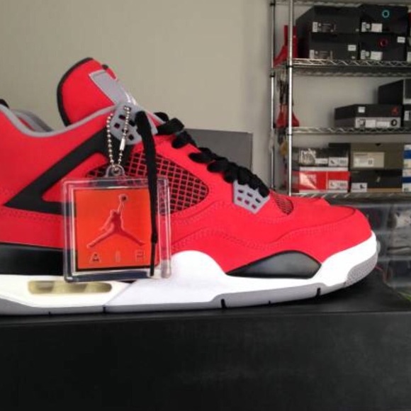 Air Jordan Retro Toro Bravo - Picture 3 of 4