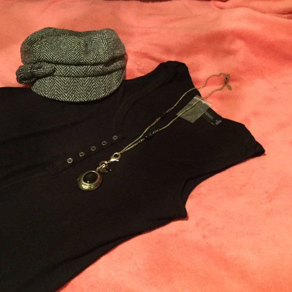 💥 On Sale - 1 Med left 💥 high low tunic top - Picture 3 of 3