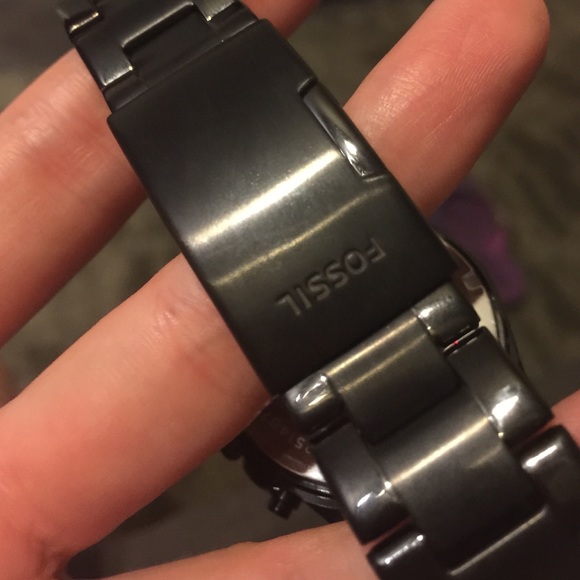 Black fossil watch main image 4