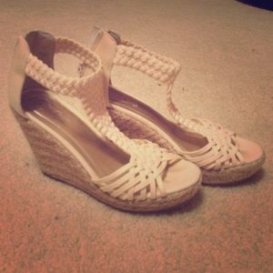 Cream woven wedges