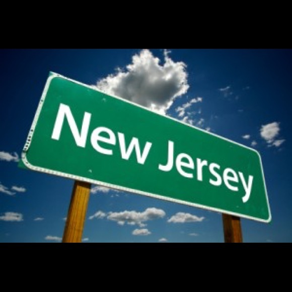 HI, IM APRIL, N IM STRAIGHT OUTTA NEW JERSEY WHO ELSE IS FROM JERSEY ? 🥰💋💋 - Picture 2 of 8