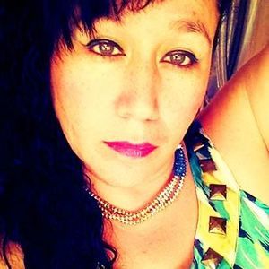 Meet your Posher, Raquel