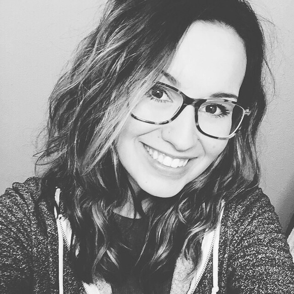 Meet your Posher, Brittney - Picture 1 of 1