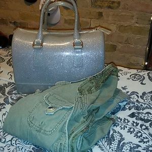 TRADE BUNDLE RESERVED